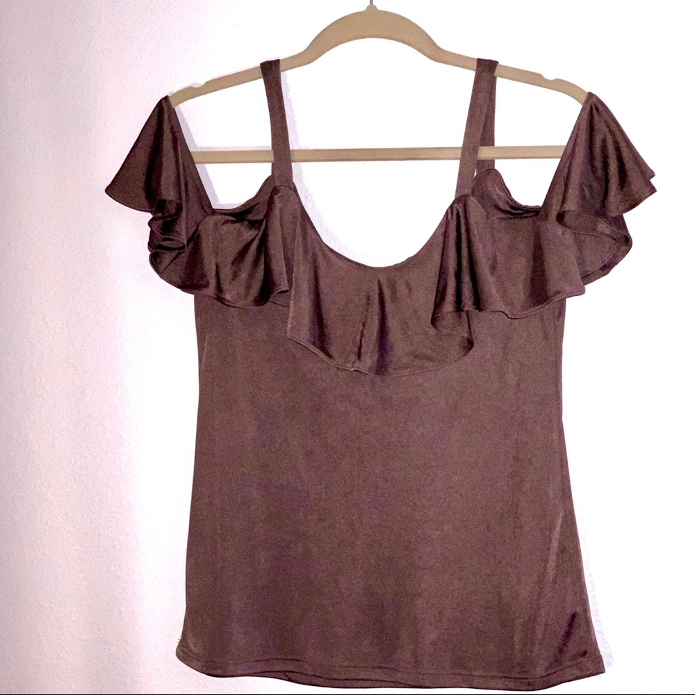 EUC Cold Shoulder Top